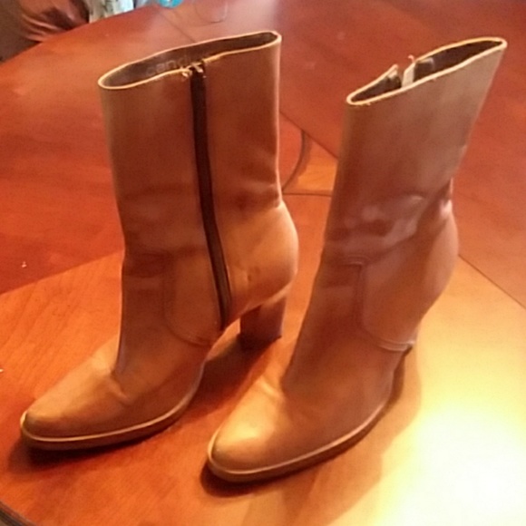 Boots - Picture 2 of 3